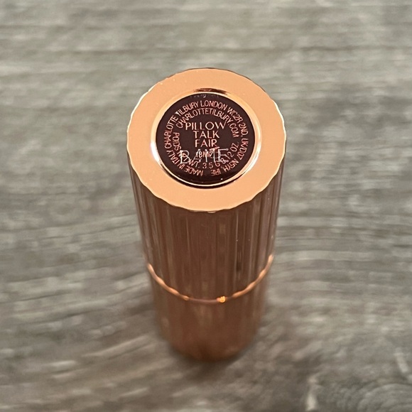 Charlotte Tilbury Pillow Talk Fair Lipstick 3.5g - Picture 2 of 2